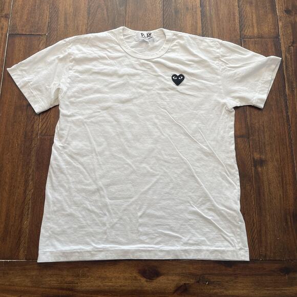 Comme des Garçons PLAY Shirt Mens XL White Black Heart Patch AZ-T064 Crewneck - Picture 2 of 9